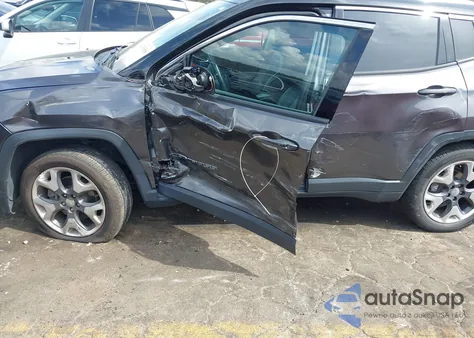 2019 Jeep Compass Limited 4X4 z USA, uszkodzony, nr VIN 3C4NJDCB5KT683794